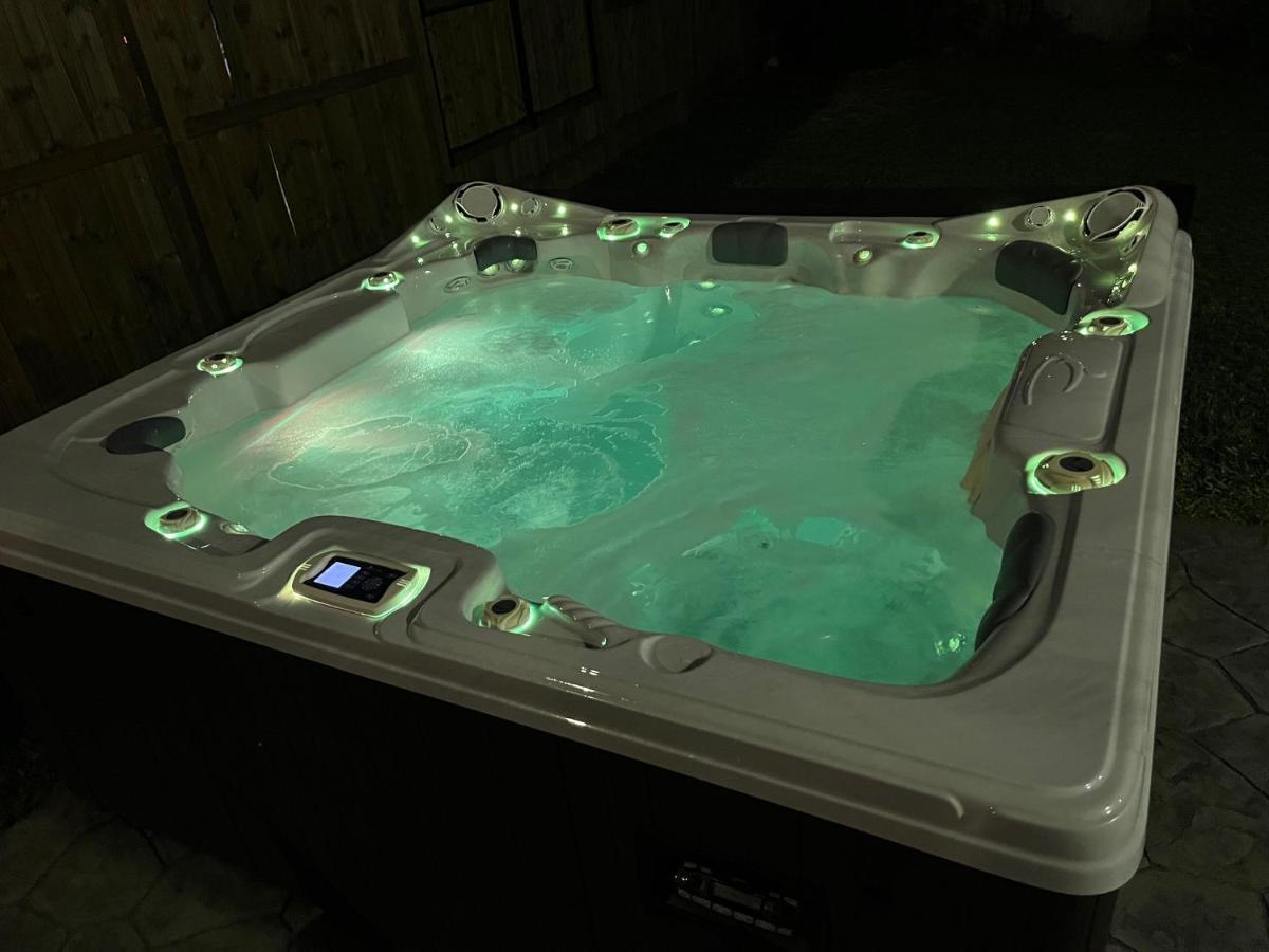 1976Houstongem Luminous Pvtpool & Hottub Dt20Mins For Lrg Families 6Beds 2Bath Villa ภายนอก รูปภาพ