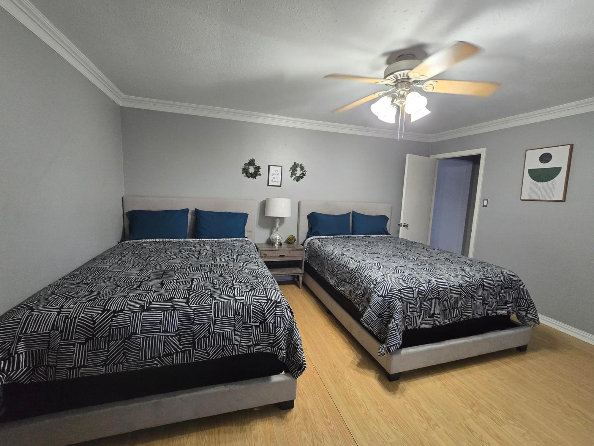 1976Houstongem Luminous Pvtpool & Hottub Dt20Mins For Lrg Families 6Beds 2Bath Villa ภายนอก รูปภาพ